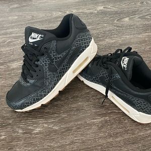 Nike Air Max 90
